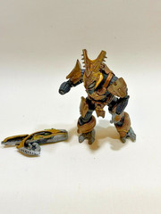 Mcfarlane Halo 3 Brute War Chieftain Figure with Broken Hand SEE PHOTOS