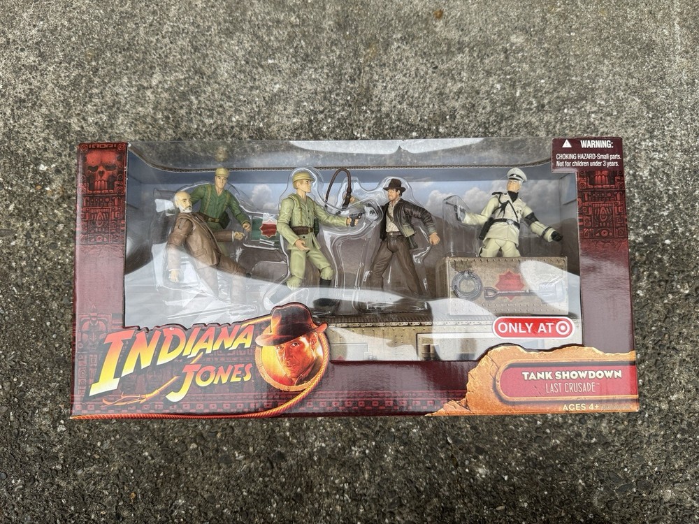 2008 Indiana Jones Last Crusade Tank Showdown Target Exclusive 5 Figure Set NEW