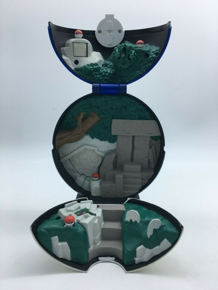 2010 Nintendo Jakks Pokemon Blue Poke Ball House Mini Playset