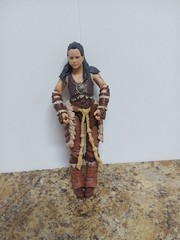 Dungeons & Dragons Honor Among Thieves Golden Archive Holga 6″ Action Figure