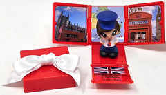 2 Gift Ems Dolls w/ Surprise Boxes United Kingdom & India Jakks Pacific!