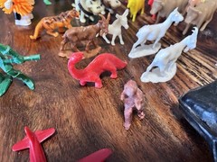 Huge Lot Action Figure & Animals -80 Pieces From Various Playsets!