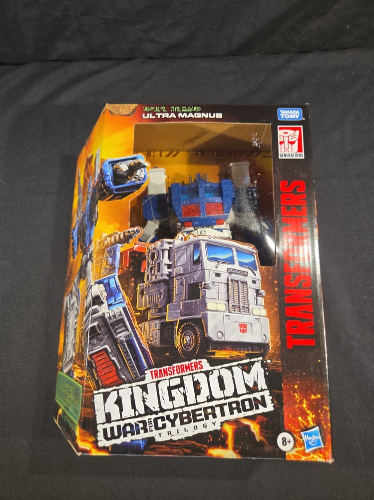 Hasbro WFC-K20 Transformers Generations War for Cybertron: Kingdom Leader Ultra