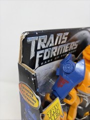 NEW Transformers Bumblebee Robo Power Revving Robots 10″ Talking Hasbro Tomy