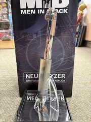 + Factory Entertainment Men In Black MIB Neuralyzer Limited Edition Prop Replica