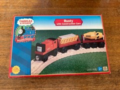 2001 Learning Curve Wooden Thomas Train Rusty with Construction Cars! New!