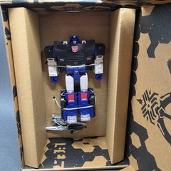 Takara Transformers War For Cybertron Trilogy Deep Cover WFC-GS23 Action Figure