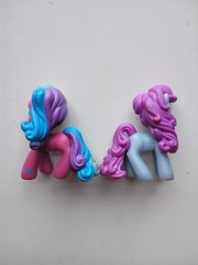 2 My Little Pony Ponyville Figures – Breezie Dreams Ribbon Wishes Pink Blue