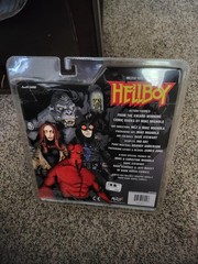 Mezco 2005 Hellboy (Mignola Art Version) (closed mouth, no shirt) (MINT, SEALED)