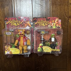 lot o 2 The Muppet Show 25 Years Kermit The Frog & Fozzie Vac ToyFare Exclusive
