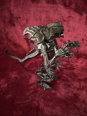 Lot Of 4 Vintage 90s Kenner 6″ Alien Queen/ Bull/ Flying Aliens Action Toys
