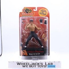 Bruce Lee as Lee Enter the Dragon 2000 Play Along Action Figure NEW SEALED