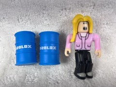 Mixed Lot Of Roblox Action Figures And Partials by Jazwares LLC
