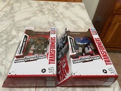 LOT 2 Transformers WFC Netflix SPARKLESS BOT & DEEP COVER NEW-In Hand EXCLUSIVE