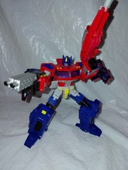 Used Transformers Classics Optimus Prime Complete 2006 Hasbro Voyager Class