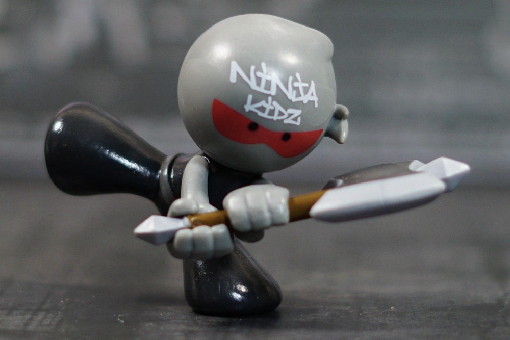 NINJA KIDZ ULTRA RARE CHASE FIGURE