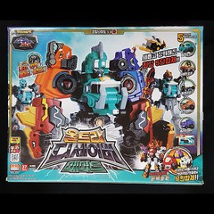 Dino Core Ultra D-Saber MAMMOTH Transforming Robot Cerato Tri Dimetron Plesio