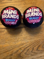 ZURU MINI BRANDS VINYL CAPSULES REALLY WORKS SEALED 2 Pack NEW 2 LOT