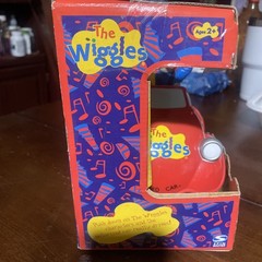 Vintage & Rare The Wiggles Big Red Car Hard Plastic and 4 Original Figures 2003