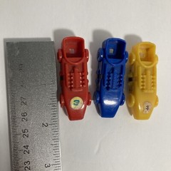 Vintage 1950 United Feature Syndicate Peanuts Race Cars Red Yellow Blue 2 inches