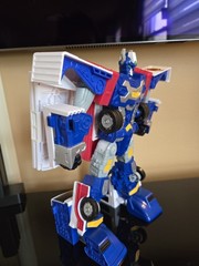 Hello Carbot Iront Transforming Robot Figure