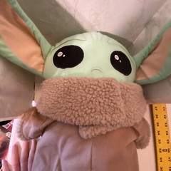 Star Wars: The Mandalorian Baby Yoda Pillow Buddy 3 Years Old And Up – Green