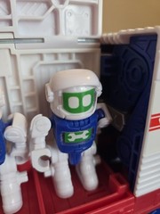 Hello Carbot Iront Transforming Robot Figure