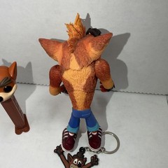 NECA – Crash Bandicoot Sony PlayStation 6” Action Figure ( Missing Eyebrow)