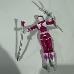 Lot of 4 Power Ranger Action Figures, Red, Green, Yellow and Pink w Accessories