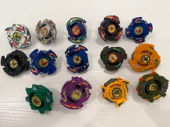 Vintage Plastic Gen Beyblade Lot of 14 Mixed Takara Hasbro Parts & Tops AS-IS