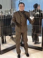ENTER THE DRAGON 1:6 MR HAN MIROR ROOM SCENE & FIGURE W/REAL MIRRORS METAL CLAWS