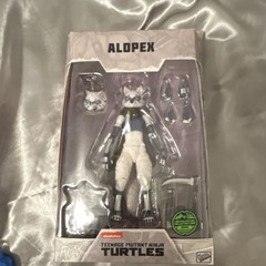 The Loyal Subjects TMNT Alopex Boxed Action Figure Alternate Head Hands Weapons