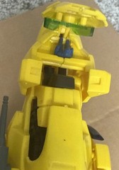 2002 Hasbro Tomy Zoids Zaber Sabre Tooth Yellow/black Action Figure W/ Pilot