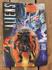 1992 Kenner ALIENS Alien Queen with Deadly Chest Hatchling Action Figure NIP