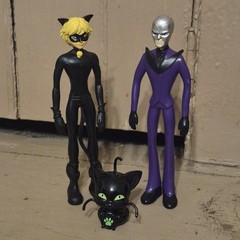 Miraculous Ladybug Bend-Ems Cat Noir Hawk Moth Figure & Plagg Kwami Surprise Lot
