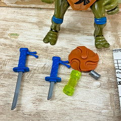1992 TMNT Mutatin’ Leonardo Figure w/ Chart Pizza Ooze Katanas READ