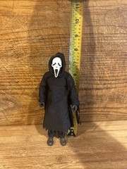 NECA 2019 Ghostface Clothed Action Figure from the Scream collection Please Read