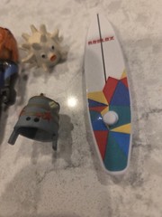 ROBLOX Figure SHARKBITE SURFER Playset complete