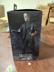 NECA The Bride of Frankenstein Frankenstein’s Monster with Chair NEW Store Excl