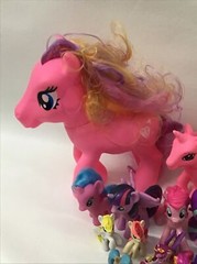 Lot of 31 My Little Pony and Other Brands Toy Ponies Various Sizes