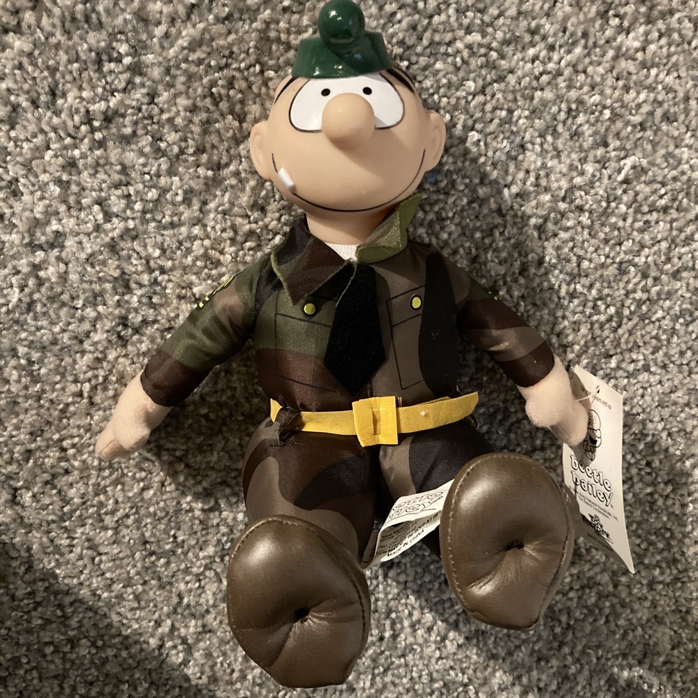 Beetle Bailey Sarge Camo Plastic Head Soldier Sitting Plush 2004