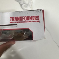 Transformers WFC Netflix Walmart Exclusive Decepticon Sparkless Bot Damaged Box