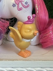 🌈 Hasbro My Little Pony Cute Curtsey With Bird 2005 G3 MLP Clean 🧼 & Cute