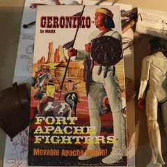 VTG GERONIMO ACTION FIGURE FORT APACHE W/ BOX & COMPLETE ACCESSORIES #1863 Marx