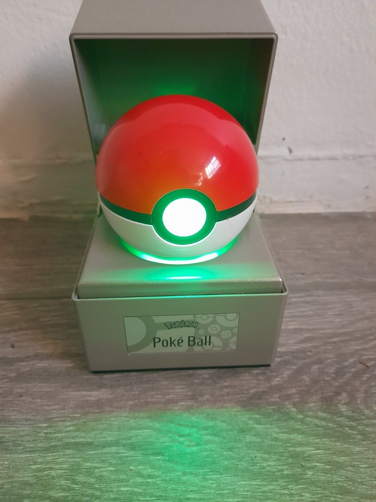 Pokemon Red Pokeball Wand Company Die-Cast Officially Licensed Replica