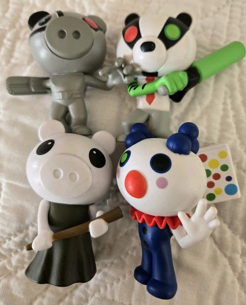 LOT OF 4 Roblox White Piggy Badgy Clowny Panda Figures Loose Free Shipping