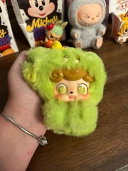 Q. Kid Emotional Hairy Monsters Plush Keychain – Curiosity