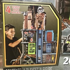 Mattel DC Comics Batman v Superman 4′ Ultimate Bat Cave 2016 Playset New in box