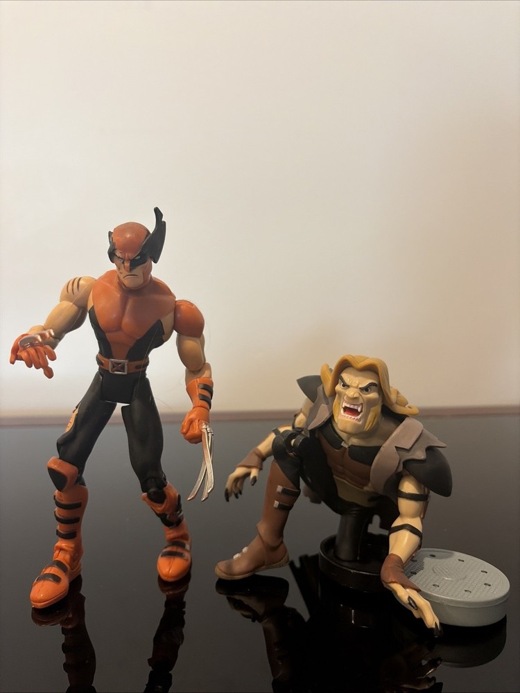 X-Men Evolution Battle Ravaged Wolverine w Sabretooth 2001 ToyBiz