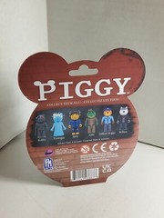 PIGGY – WILLOW – 3.5” Series 2 Action Figure with DLC Exclusive Code!